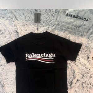 New with tag cotton Black Logo T-Shirt with Red & White Wave logo size M